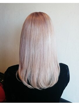 グランジ ハイトーンプラチナヘアー