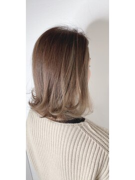 リー 京橋(Lee) 【lee 京橋】レトロボブ×シースルーカラー