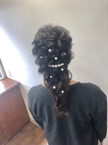 およばれヘアアレンジ　結婚式　編みおろしStyle
