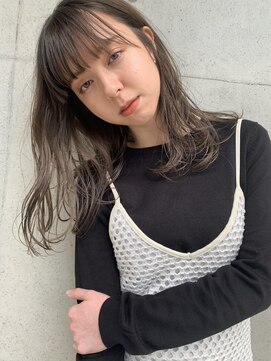 ジーナ 福岡天神(Zina) natural grey