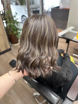 ヴィフ 大船(VIF) ハイライトカラー/ケアブリーチ/ダブルカラークール/エレガント/