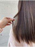 透明感アッシュグレージュカラー セミロング