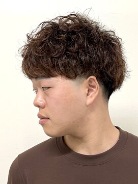 ヨシザワインク ハコザキ 水天宮前 日本橋人形町(YOSHIZAWA Inc.HAKOZAKI) テーパーフェード/スキンフェード/茶髪/くせ毛/プードルパーマ