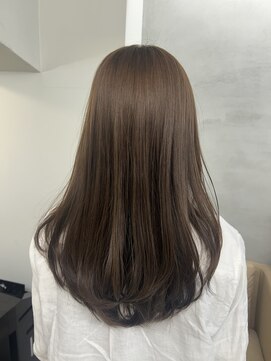 インビテーション(invitation) フォギーベージュ