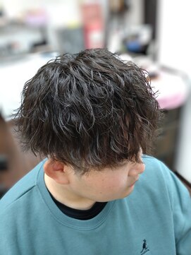 トバ(TOBA) マッシュ+スパイラルパーマ