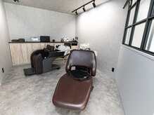 ルルフェ(Rurfe)の雰囲気（シャンプー台も首も腰も楽な状態でさせて頂きます。）