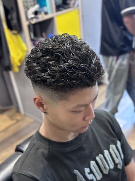 バーバーブロス(BAR BER bro's) 極道パーマ/浦安/メンズカット/スキンフェード/ラルフカール