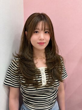 リゼル ユア 渋谷(RISEL YUA) オリーブベージュのロングレイヤー