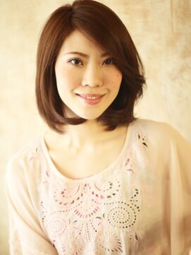 エマージュ 新宿(Emerge) 大人美人ヘア　「エレガンス×こなれ感」ボブ。