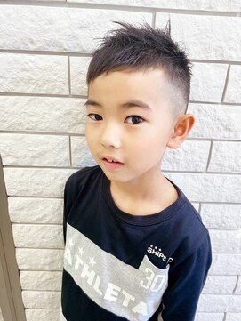 男の子 ベリーショートソフトモヒカン刈り上げ L ビューティー シャレンドのヘアカタログ ホットペッパービューティー