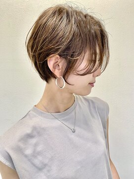 イオエ(ioe) イメチェン/外ハネボブ/ワイドバング/ブルーブラック/美髪