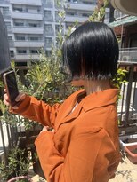 ニィ(2iee.)&nbsp;ぱつっとボブ