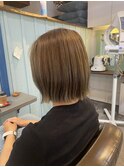 アッシュベージュボブ
