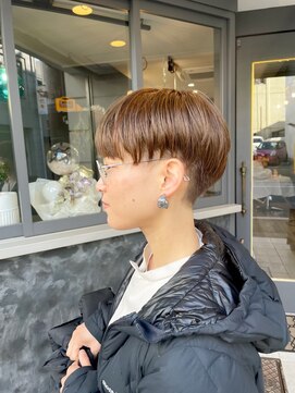 ラポ(lapo) 刈りあげツーブロックのマッシュショート