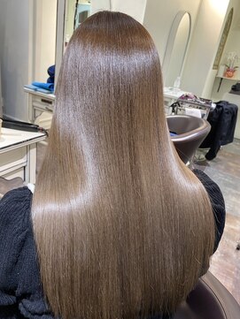 アイ ムア(I MUA) うる艶髪質改善トリートメント