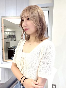 エルサザリープ 三宮(Elsa the leap) ホワイトブロンド/ミルクティー/ホワイトグレージュ/艶カラー