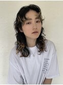 パーマ風ハイトーンで可愛く