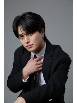 アクシー ヘアーアンドメイク(AXY HAIR&MAKE) ニュアンスパーマハンサムショート毛流れパーマ毛流れ縮毛矯正