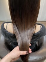 トルヴェ(Toruve)&nbsp;酸性ストレートで叶えるサラツヤロング！