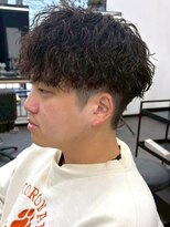 リットバイフィフス 甲南店(Lit. by fifth)&nbsp;波巻きスパイラルパーマ ショート ツーブロック メンズカット
