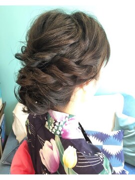 ヘアーアンドネイルサロンブルー(hair & nail salon BLUE) ゆるふわアップ