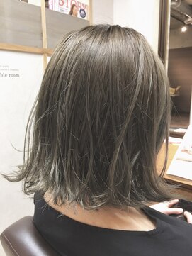 トゥーリ 筑紫野店(tuuli) tuuli / グレージュ 切りっぱなしボブ / 八谷昌直