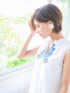 ネオリーブシェリエ 浅草店(Neolive cherie) 耳掛け奥行きショートスタイル