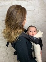 プライズ アイリス 池袋東口店(prize Iris)&nbsp;バレイヤージュ/ハイライトグレージュお子様連れ、大歓迎/池袋