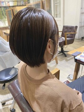 ヴァンクシー バイ ルナ(VANKCY by Luna) ショートボブ ショート 前髪カタログ ベージュ 耳かけ 登戸 時短