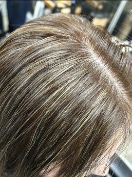 ライツ オオサカ(Litze osaka) 白髪ぼかしハイライト