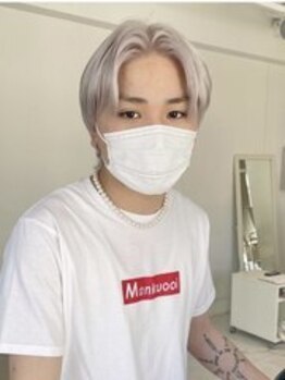ターン ヘアー(TAAN HAIR)の写真/メンズの個性的なデザインカラーや白っぽいブロンドカラーなど、ダメージレスで上質なハイトーンはお任せを