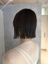 モク(mok)&nbsp;大人可愛いパツっときりっぱなしボブ