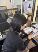 ［縮毛矯正］黒髪ぱっつんボブ