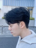 オーガニック アトリエ 大宮(organic+atelier)&nbsp;韓国風刈り上げセンターパートマッシュニュアンスフェザーパーマ