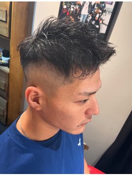 サンアンドマーリィズバーバー 駅前店(SON&MARLEY'S BAR BER) フェザーアップ/本厚木/フェード