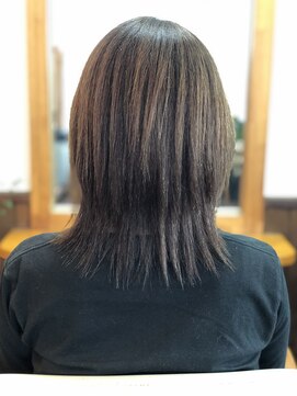 アトリエ グロウ Atelier Grow ツヤサラ ミディアムレイヤー【武庫之荘/髪質改善】