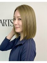 ハーツオオサカ(HE:ARTS OSAKA)&nbsp;ハイトーンで大人かわいい韓国ボブ