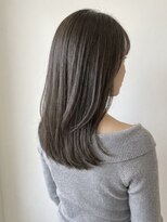 アントワープトーキョー(antwerp TOKYO)&nbsp;30代40代コテ巻きワンカールで仕上げるミディアムレイヤー