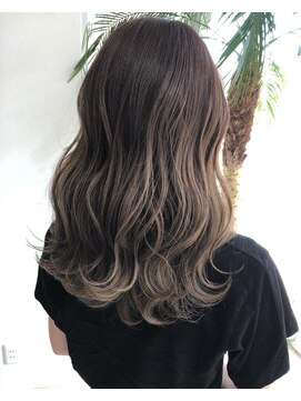 リズム(lysm) ナチュラルグラデーション ベージュカラー