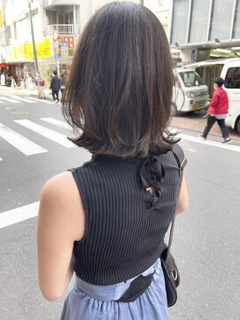 ネオリーブ チロル 横浜西口店(Neolive CiroL.) ボブレイヤー　外はねボブ　アッシュベージュ