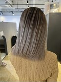 たまらなく可愛いバレイヤージュ_silky white ash_