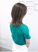 外ハネミディ×上品さ漂うハイライト！