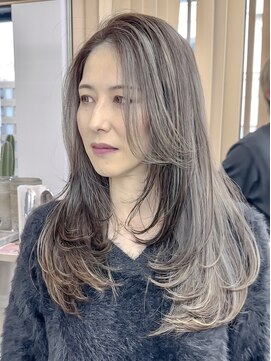 ロンドシエル 横浜(Lond ciel) 大人ザクザクレイヤー×白髪ぼかしハイライト