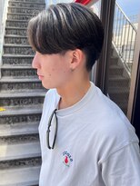 アイズ 海老名(AIZU)&nbsp;センターパート ニュアンスパーマ メンズカット 眉毛