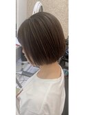 ショートボブ　ハイライト　極細ナチュラル