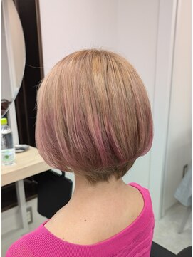 ラテベージュ×ピンクハイライト