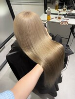 ジゼル 栄 矢場町(Giselle)&nbsp;RENYA ミルクティーベージュ ハイトーンカラー