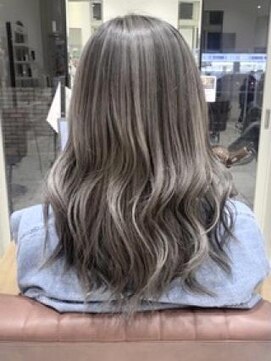 クアトログランシュ ひたちなか店(QUATRO×GranCieux) シャドールールカラー