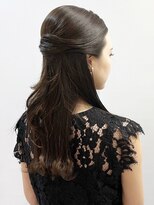 アメリ(AMELIE) タイトハーフアップ