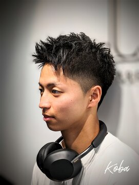 リバティシェアバーバー 銀座(LIBERTY SHARE BARBER) 刈り上げアップバング　ソフトジェット